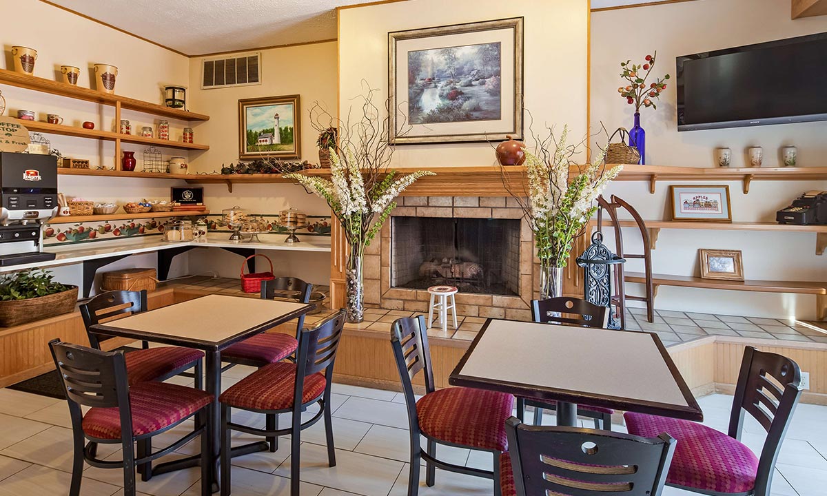 Apple-Tree-Inn-SureStay-Collection-by-Best-Western-USA-2.jpg